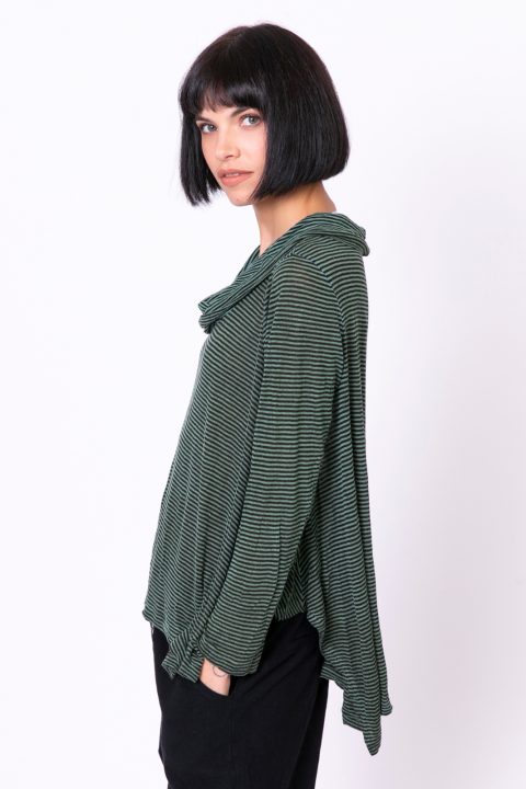 over size חולצת רגעים חולצת רגעים