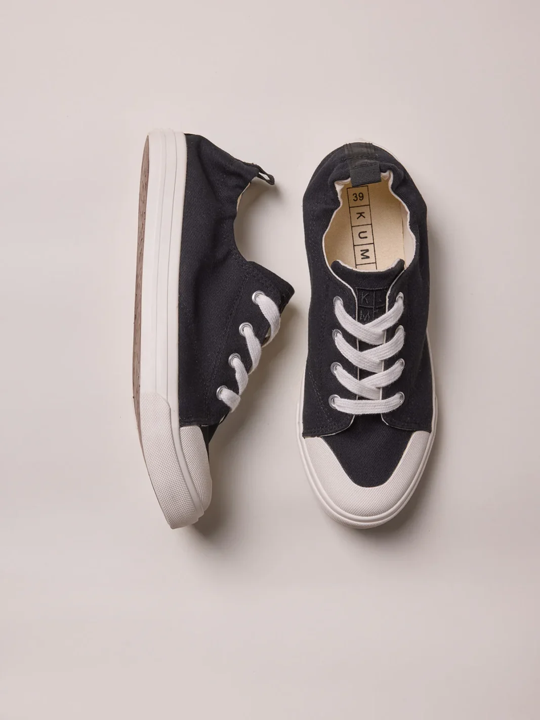 kumi slip-on - שחור