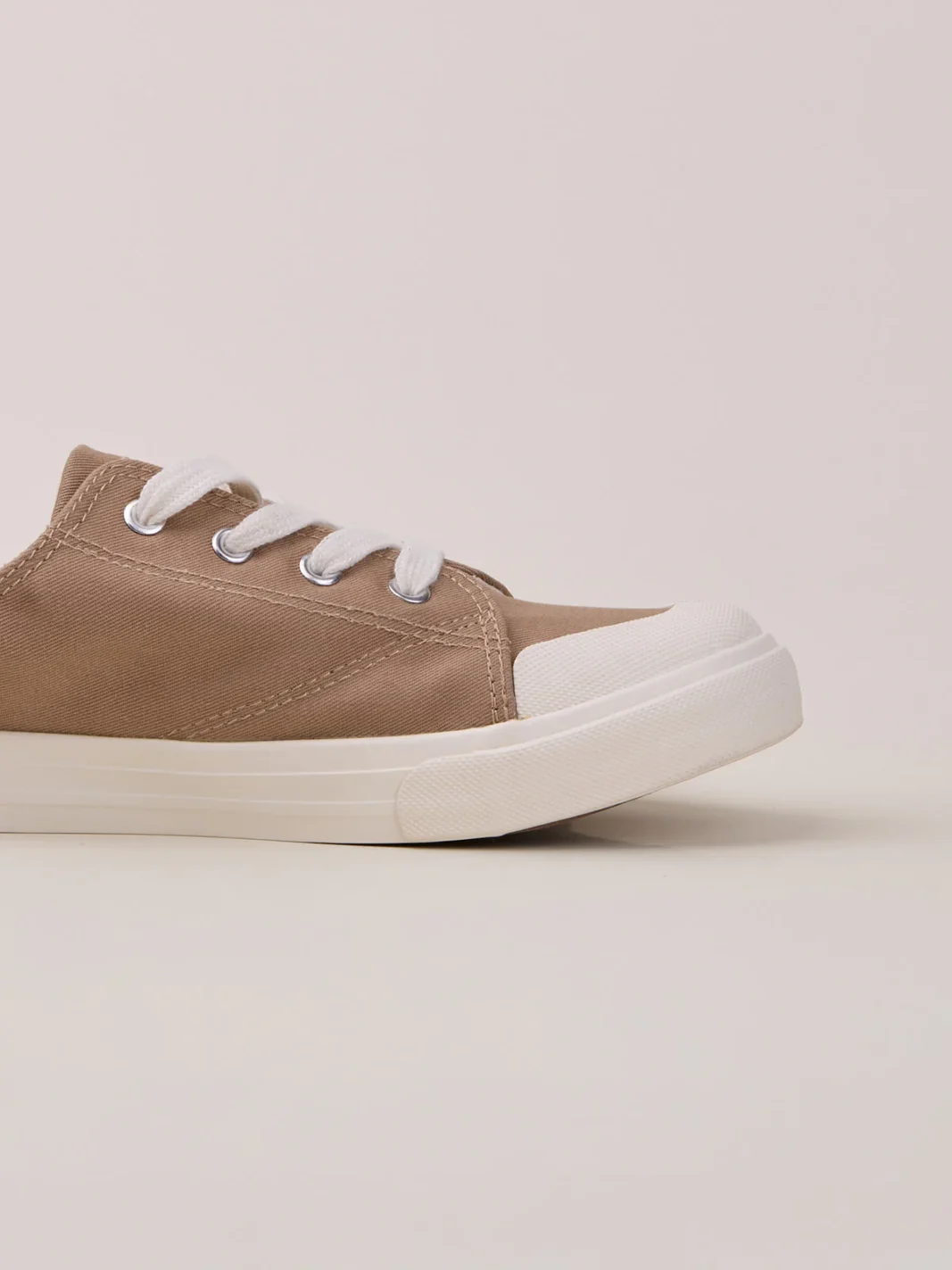 kumi slip-on - בג'