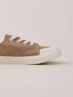 kumi slip-on - בג'