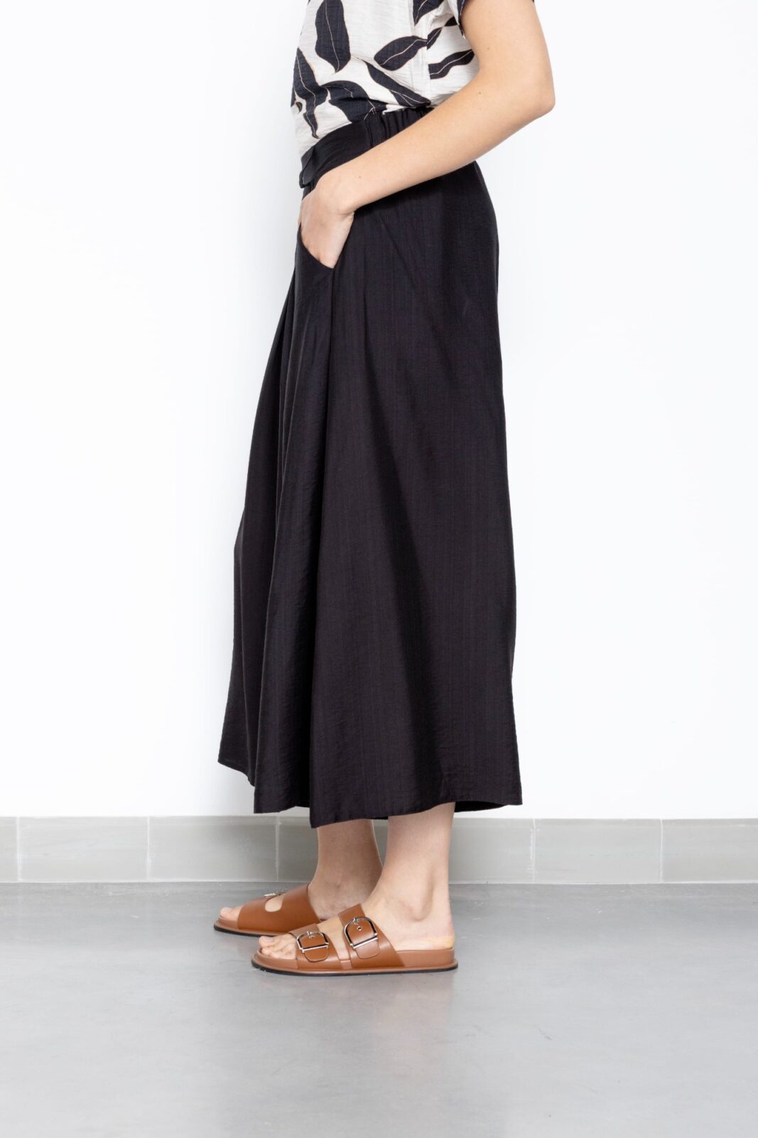 מכנסי חצאית הילטון - שחור
